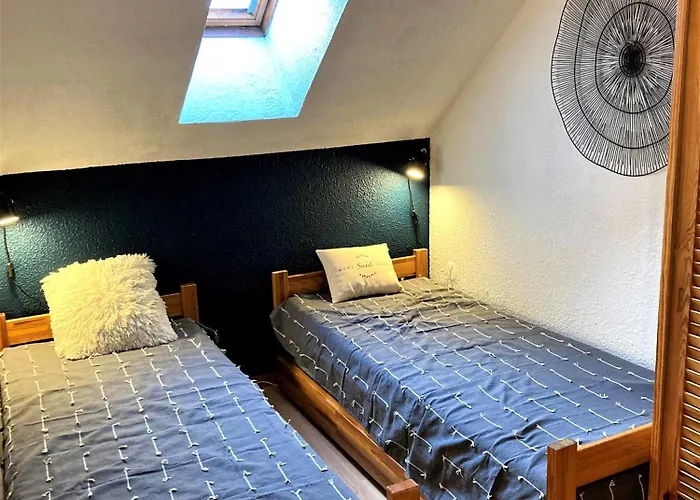 Apartment Pleiades , 5 P, 1 Grande Chambre, Un Coin Montagne Et Place De Parking , Belle Vue